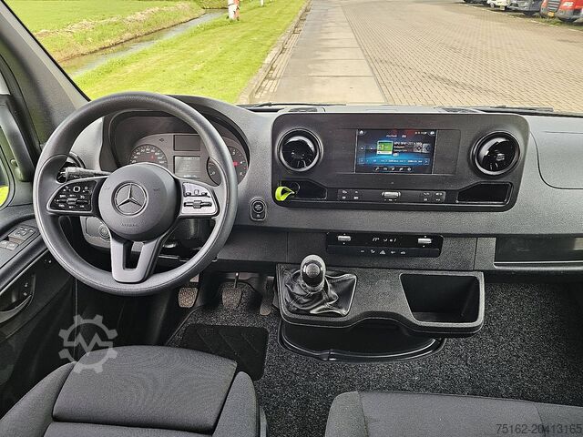 Bestelauto MERCEDES-BENZ SPRINTER 317 L2H2 Mbux Navi RWD!