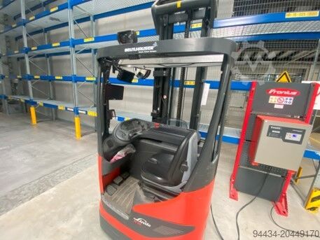 Schubmaststapler Linde R14-01