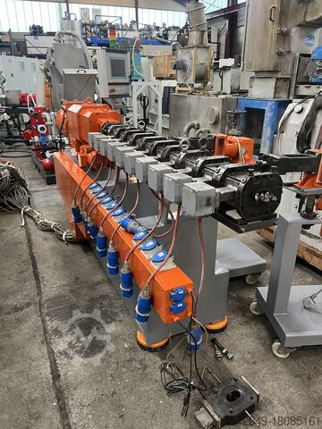 מכבש/קומפונדר עם בורג כפול Leistritz ZSE 40 MAXX