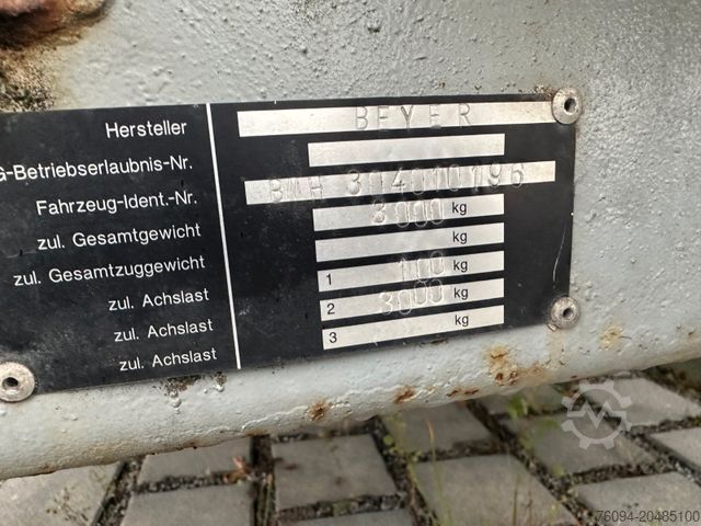Tieflader Anhänger  BEYER BMH 30.4 Tieflader Rampen NL 2,1to