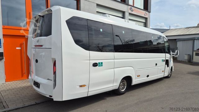 Minibusz IVECO 2x Daily 70 Lagerfahrzrug Ferqui Sunrise 2,5 m B