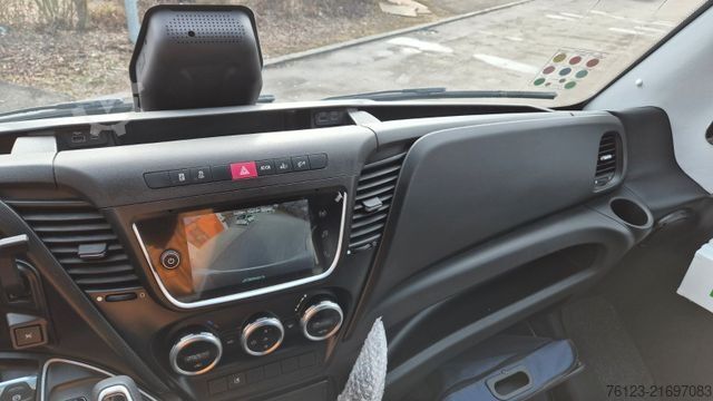 Minibusz IVECO 2x Daily 70 Lagerfahrzrug Ferqui Sunrise 2,5 m B