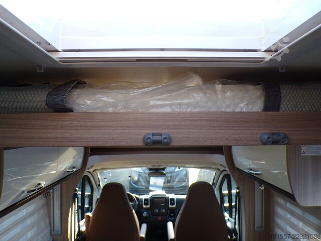 แคมเปอร์กึ่งบูรณาการ BÜRSTNER Limited T IT 727 G Hubbett, SAT, Markise