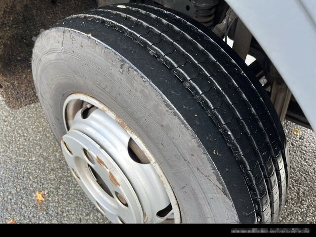 Autocarro con cassone MERCEDES-BENZ 1224 L Koffer 7,20m* LBW 1,5t*Klima*AutomatikNSW