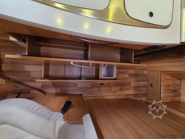 Poluintegrirani kamper HYMER/ERIBA Exsis-t 588 *Komfort-Line Paket*SAT + TV*