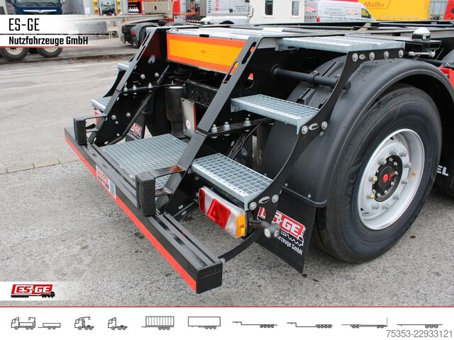 Auflieger-Wechselfahrgestell KÖGEL PORT 20 TANKPLEX Containerchassis
