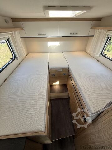 Autocaravana semi-integrada SUNLIGHT Adventure V 66 sehr gepflegt, SAT/TV, Rfk, Alu?