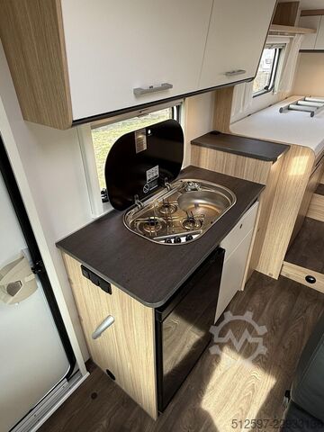 Autocaravana semi-integrada SUNLIGHT Adventure V 66 sehr gepflegt, SAT/TV, Rfk, Alu?