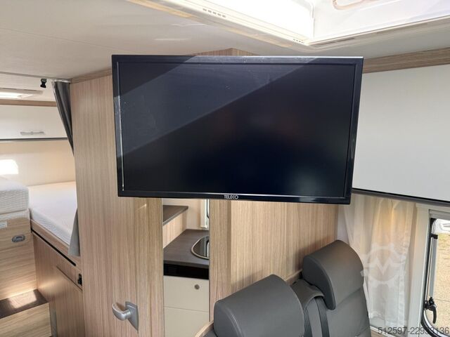 Autocaravana semi-integrada SUNLIGHT Adventure V 66 sehr gepflegt, SAT/TV, Rfk, Alu?