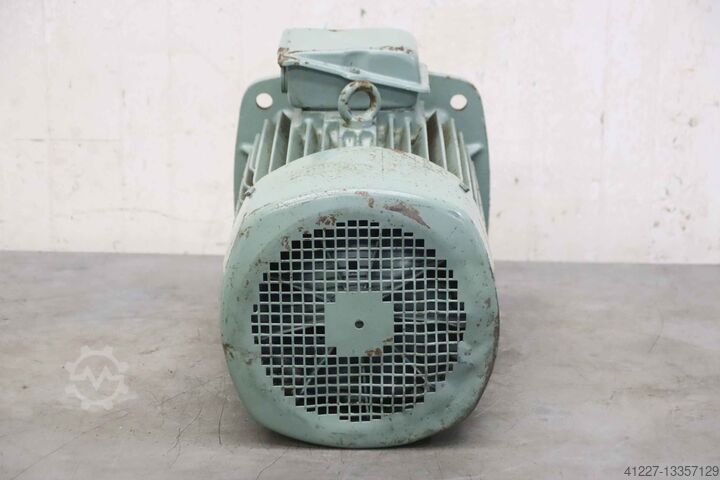 Elektromotor 11 kW 1440 o/min VEM KMR 132. M4 A