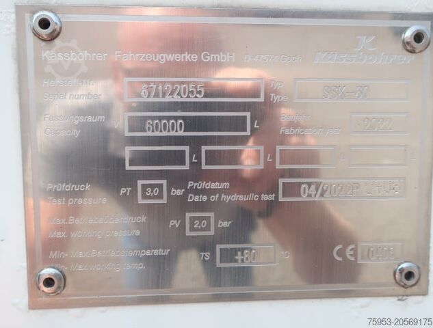 Szállító siló félpótkocsi Kässbohrer Kippsilo SSK 60 60m³ Hydraulik Vakuumschaden