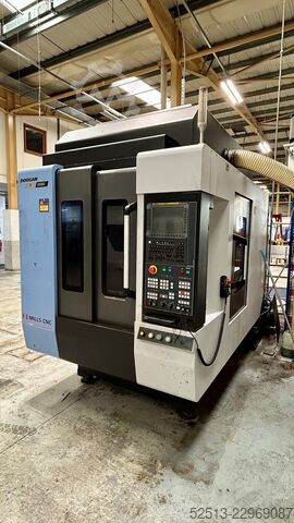 Vertikales Bearbeitungszentrum DOOSAN T3600D