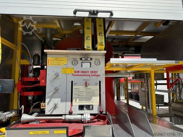 Грузовик специального назначения MERCEDES-BENZ 3238 SK Löschfahrzeug Rosenbauer ULF9000Mixmatik