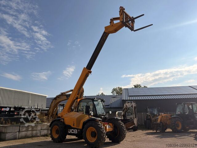 جرافة تلسكوبية JCB 531-70 JCB 531-70 Telehandler