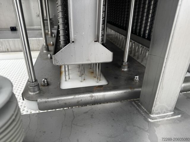 Inyector Karpowicz con bomba de tornillo Karpowicz NK 114 S