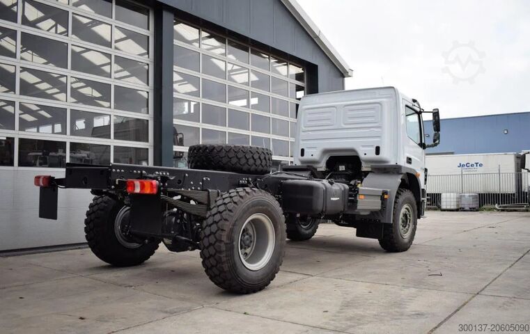 Chassis with cab Mercedes-Benz Atego 1725 4x4 Chassis Cabin (2 units)