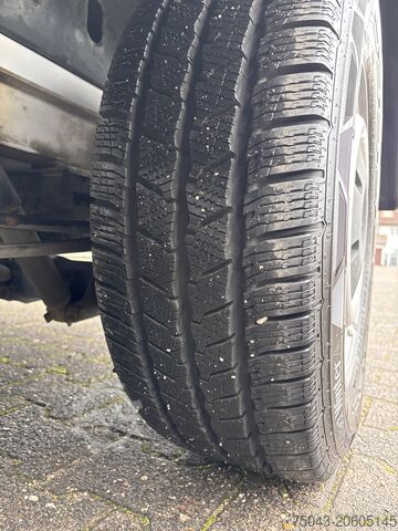 Transporter cu platformă și prelată Mercedes-Benz Sprinter 314 *Plane*Kamera*30.Tkm*1.Hand