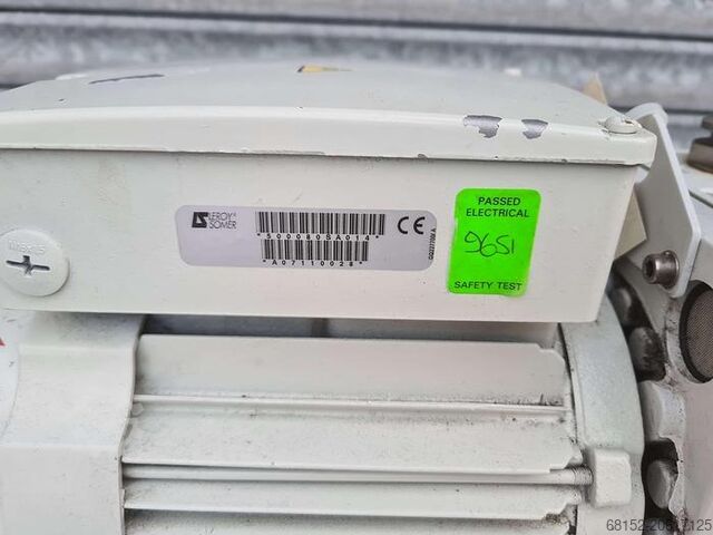 Bomba de palhetas rotativa Edwards E2M30 Edwards E2M30