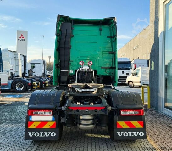 Đầu kéo tiêu chuẩn VOLVO VOLVO FH 460