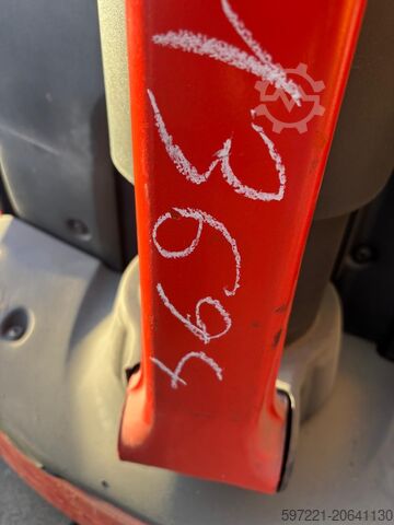 Empilhadores de paletes Linde T16