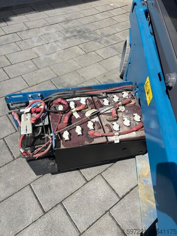 Nůžkový výtah Genie GS2032