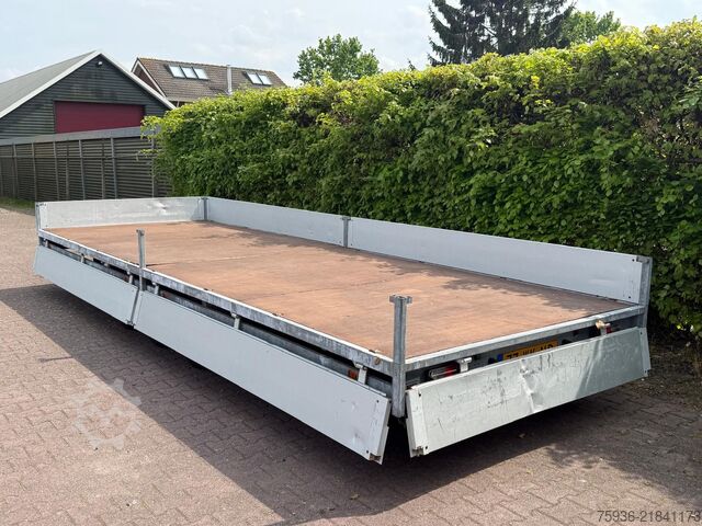 Hulco MEDAX-3 MEDAX-3 Benă deschisă Capacitate de încărcare 2610KG 610cm x 201cm (an 2014) Hulco MEDAX-3 MEDAX-3 Openlaadbak 2610KG Laadvermogen...