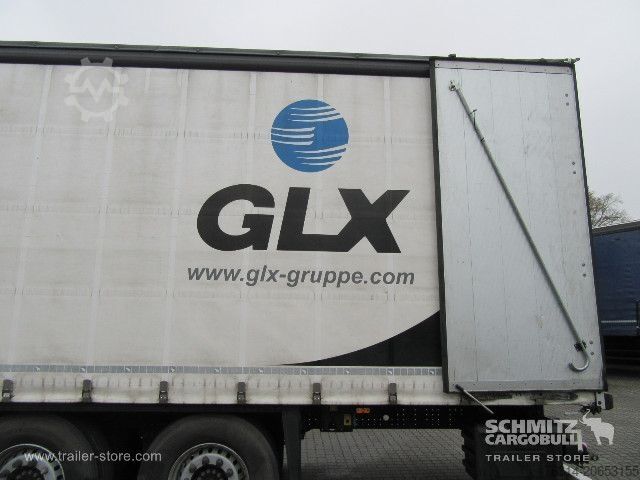 Otvorena poluprikolica s ceradom Schmitz Cargobull Curtainsider Standard Getränke