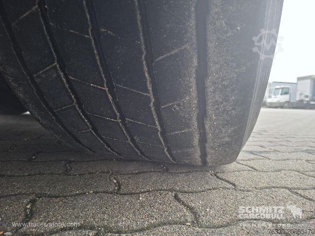 กึ่งพ่วงเปิดพร้อมผ้าใบคลุม Schmitz Cargobull Curtainsider Mega