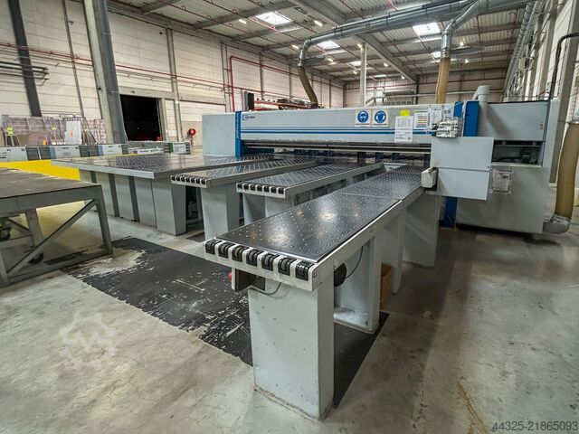 Plattensäge mit automatischer Beschickung HOLZMA HPL 510/43/22/P/X