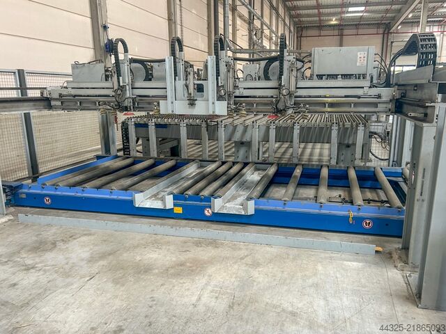 Plattensäge mit automatischer Beschickung HOLZMA HPL 510/43/22/P/X