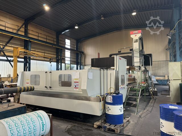 Pusat permesinan Sanco SDL-7235