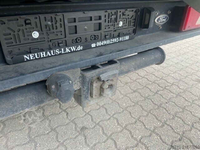 Bestelwagen Ford Transit 2,2 Doka 7-Sitze
