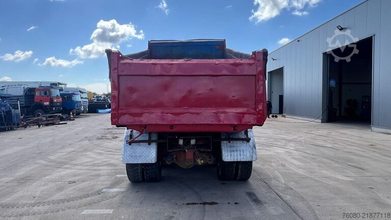 Volquete Volvo FL 7 - 260 (POMPE MANUELLE / MANUAL PUMP / 6X4 ...