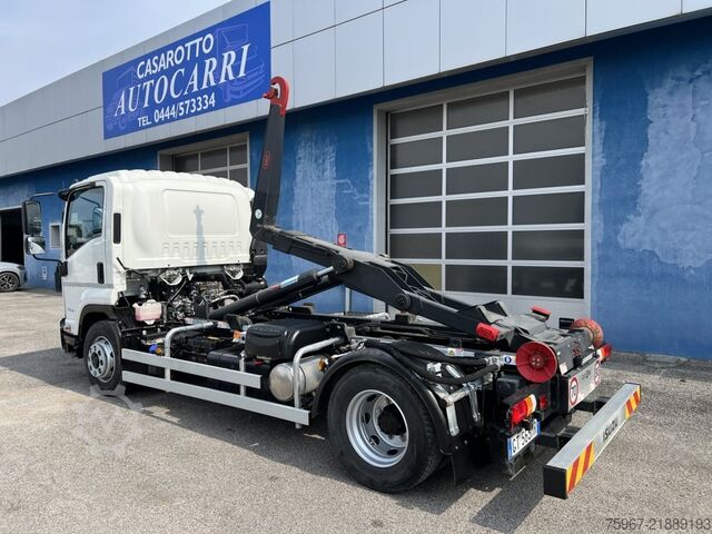 Camião porta-contentores de gancho Isuzu F14 240