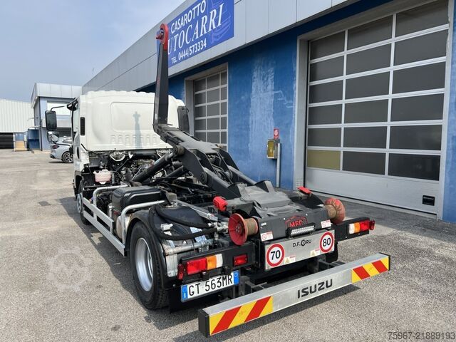 Camião porta-contentores de gancho Isuzu F14 240