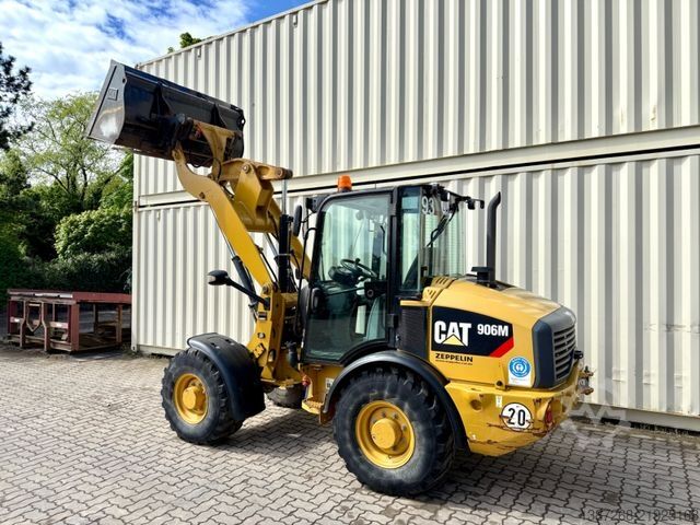 Cargadora de ruedas CATERPILLAR 906M / 2019 BJ / 2.570 H