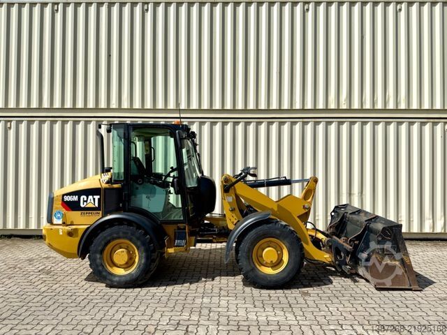 Cargadora de ruedas CATERPILLAR 906M / 2019 BJ / 2.570 H