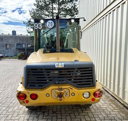 Cargadora de ruedas CATERPILLAR 906M / 2019 BJ / 2.570 H