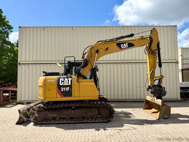 Excavadora de cadenas CATERPILLAR 311FLRR / 2015 BJ / 6.390 H / Deutsche Maschine