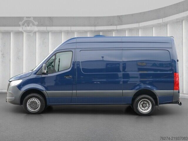 ואן גבוה-גג Mercedes-Benz Sprinter 517 CDI Hochdach
