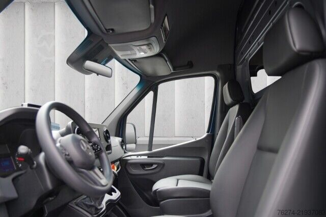 ואן גבוה-גג Mercedes-Benz Sprinter 517 CDI Hochdach