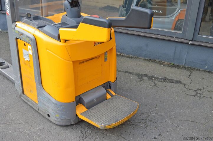 Hochhubwagen Jungheinrich ERC 212