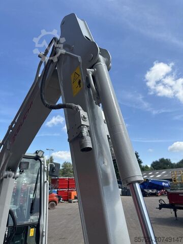 Minigrävare Takeuchi Kraan TB230 - Gebruikt