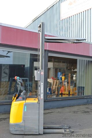 Pall staplare Jungheinrich ERC 212