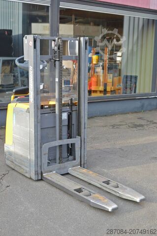 Pall staplare Jungheinrich ERC 212