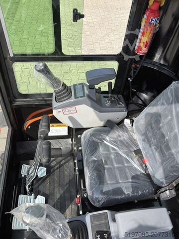Tam kabinli ve ısıtıcılı mini ekskavatör Tec Point - 1,8t Klasse Minibagger NEU! Schnellwechsler und 3 Schaufeln im Set