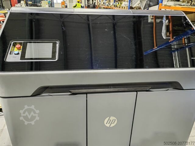 3d printer HP Jet Fusion 540