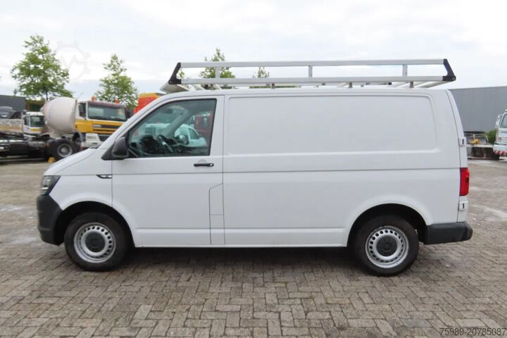 Furgoneta Volkswagen Transporter 2.0 TDI Airco, 3 peson,  APK tot 06...