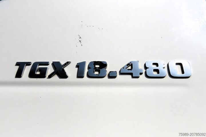 Estándar-SZM MAN TGX 18.480 RETARDER, 2X FUEL TANK, FRIGO