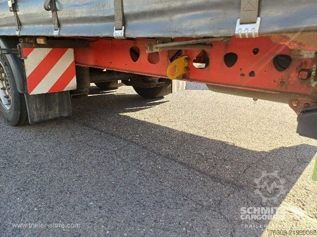 Öppen semitrailer med kapell Berger Curtainsider Mega
